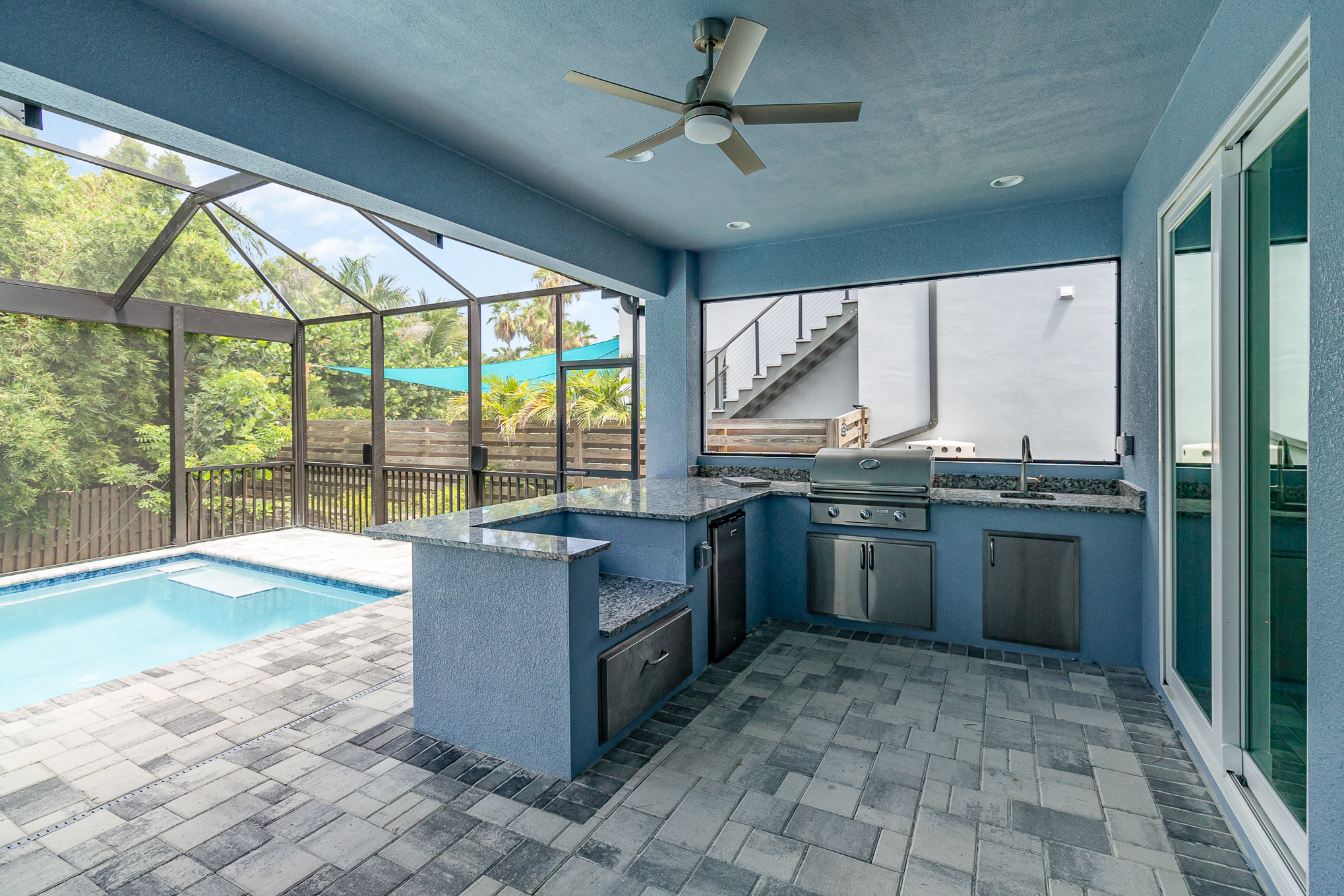 Pool & Summer Kitchen