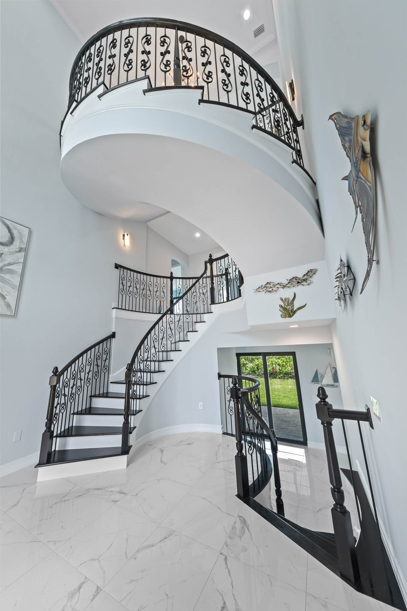 Grand Curved Staircase
